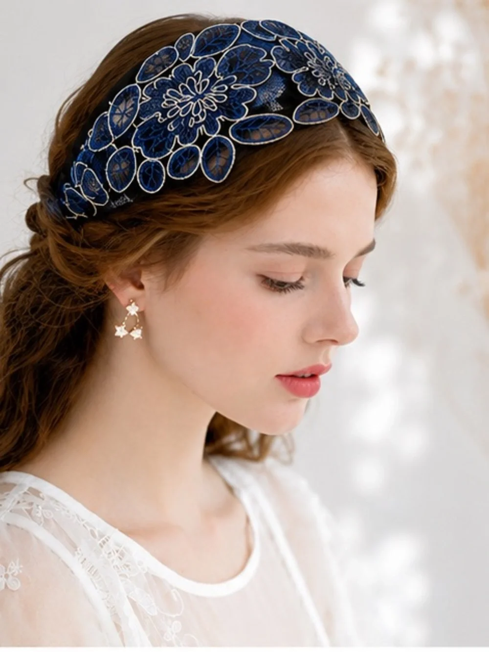 Blue Floral Lace Headband - Elegant Women's Hair Accessory